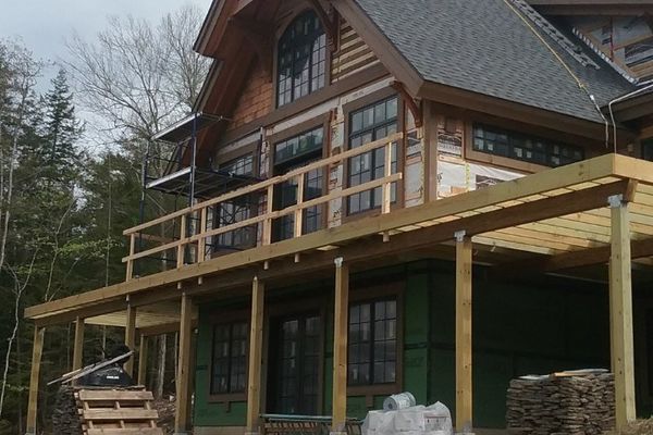New-Hampshire-Cottage-Canadian-Timberframes-Construction-Rear-Exterior