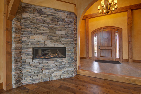 Colorado-Springs-Timber-Home-Canadian-Timberframes-Fireplace
