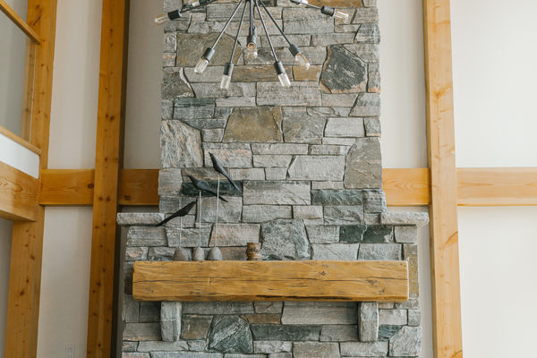 Split-Rock-Place-Sparrow-Lake-Ontario-Canadian-Timberframes-Great-Room-Fireplace