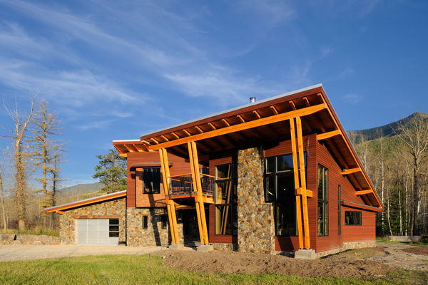 Elk-Valley-Timber-Home-Fernie-British-Columbia-Canadian-Timberframes-Deck