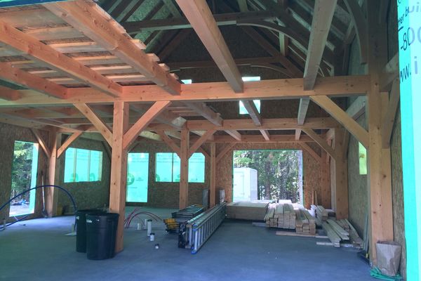 Maine-Family-Party-Barn-Canadian-Timberframes-Construction-Interior