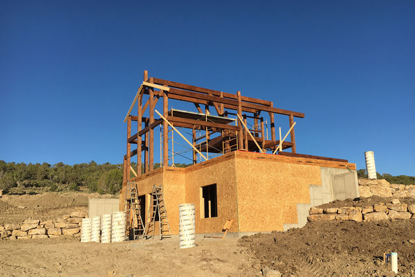 Montrose-Ranch-Colorado-Canadian-Timberframes-Construction-Raising