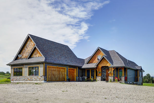 Foothills-of-Calgary-Alberta-Canadian-Timberframes-Front-Exterior