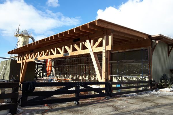 Parallel-chord-truss-dry-shed-canadian-timberframes-British-Columbia