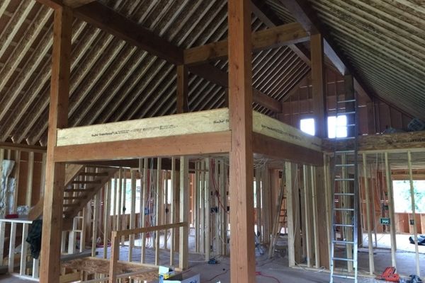 Pemberton-Timber-Frame-Barn-Canadian-Timberframes-Construction-Loft