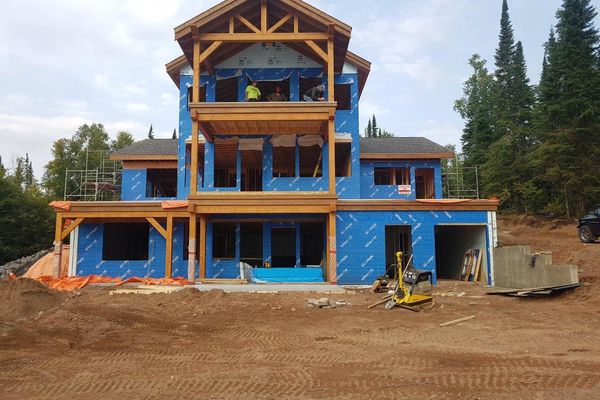 Loon-Lake-Cottage-Ontario-Canadian-Timberframes-Construction-Rear-Exterior