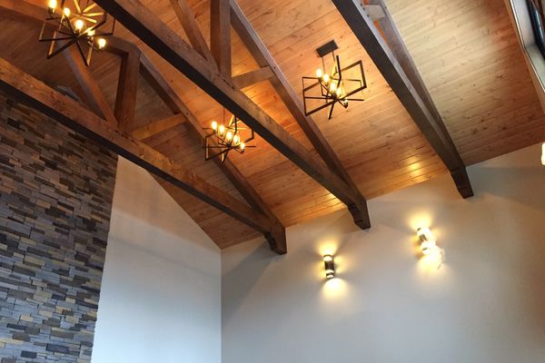 Loon-Lake-Cottage-Ontario-Canadian-Timberframes-Completed-Interior-Beams