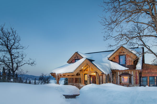 Steamboat-Springs-Colorado-Canadian-Timberframes-Front-Exterior-Snow