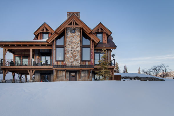 Steamboat-Springs-Colorado-Canadian-Timberframes-Rear-Exterior