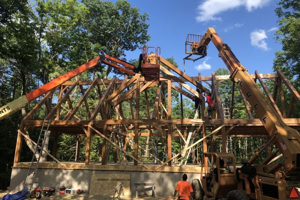 Falls-Village-Barn-Home-Connecticut-Canadian-Timberframes-Construction-Loft