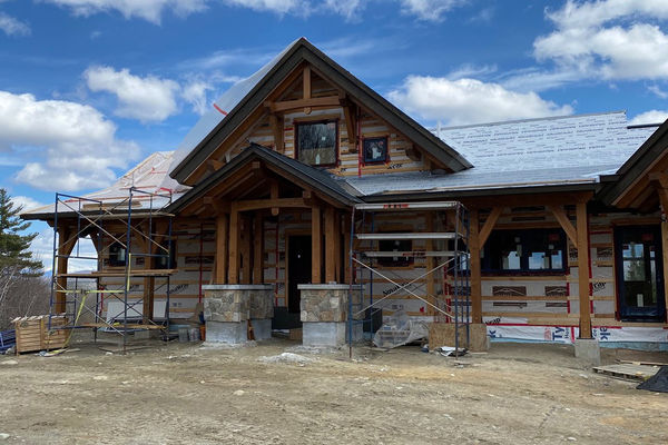 Franconia-Notch-Timber-Frame-Home-New-Hampshire-Canadian-Timberframes-Construction-Exterior