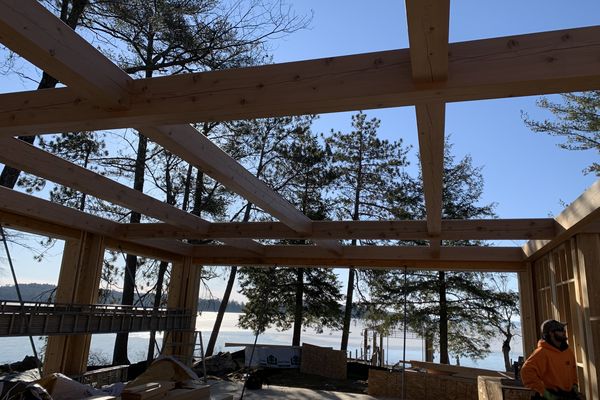Long-Island-Lake-House-New-Hampshire-Canadian-Timberframes-Construction