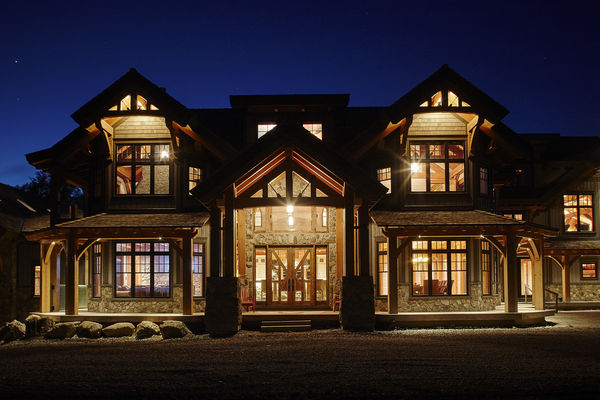 Hill-Top-Retreat-Collingwood-Ontario-Canadian-Timberframes
