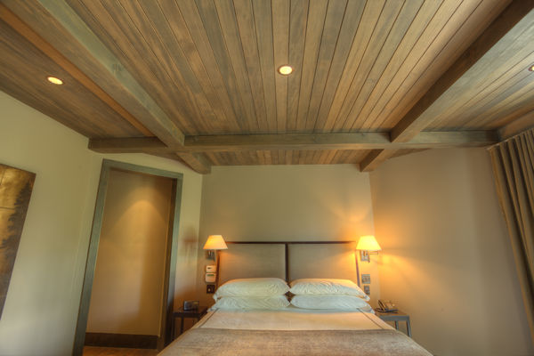 Polished-Vale-Canmore-Alberta-Canadian-Timberframes-Master-Bedroom