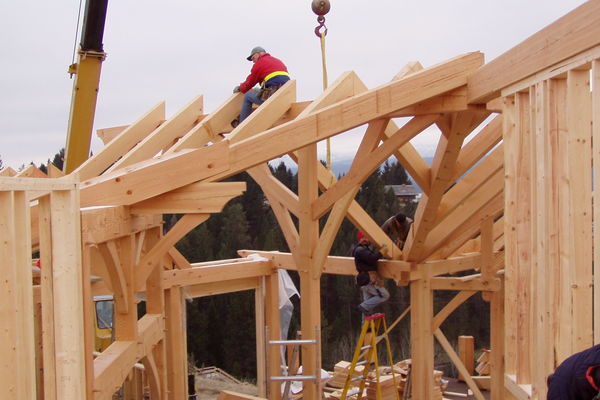 Purcell-Peaks-Invermere-BC-Canadian-Timberframes-Construction-Raising