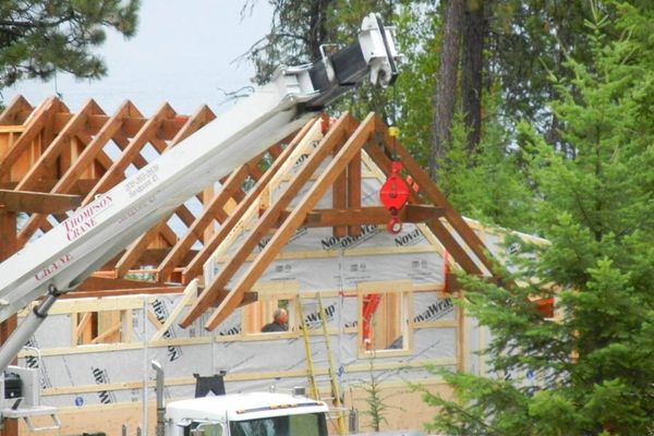 Sandpoint-Idaho-Canadian-Timberframes-Construction-Truss